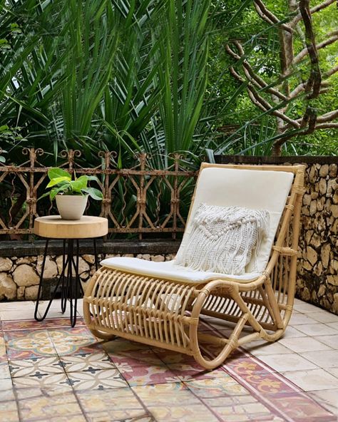 🌴☀️ Bring a piece of Bali paradise into your home with InFurnitures Henrik rattan lounger! Handcrafted out of natural rattan with love and skill, it’s the perfect blend of comfort and style, don’t miss out on this unique piece of island luxury! 🏝️✨ Follow for collaborations 🙌❤️ 𝐰𝐰𝐰.𝐢𝐧𝐟𝐮𝐫𝐧𝐢𝐭𝐮𝐫𝐞𝐬.𝐜𝐨𝐦 #infurnitures #rattanfurniture #lounger #furniture #rattanchair Rattan Lounger, Koh Kood, Rattan Chair, Rattan Furniture, Unique Pieces, With Love, Bali, Paradise, Bring It On