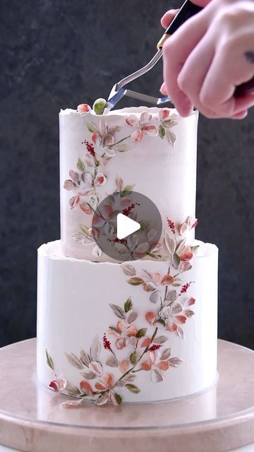 Pastel, Cake With Painted Flowers, Fresh Flower Cake Ideas, Cake With Flowers On Side, Palette Knife Cake Painting Tutorial, Pallet Knife Buttercream Flowers, Pretty Birthday Cakes For Women Simple, Indian Cake Design, Palette Knife Cake Decorating