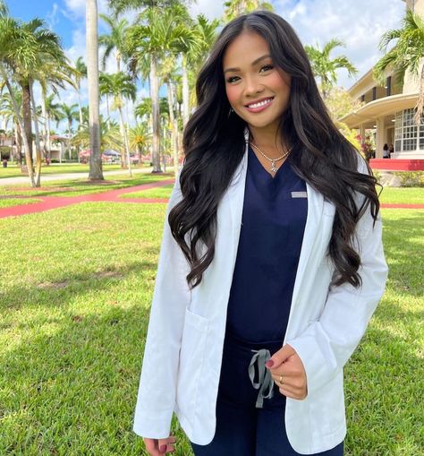 EXCLUSIVE: Jenn Tran Discusses the Pressure of Being First Asian Bachelorette and If She Has Any Regrets Jenn Tran Bachelorette, Jenn Tran, Kelsey Anderson, Jt City Girl Hair, Everything All At Once, Pa School, Bachelor Nation, The Bachelorette, Find Love