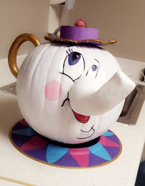 Mrs. Potts Pumpkin! No - carve pumpkin idea! Cute Painted Pumpkin Ideas, Pumpkin Idea, Creative Pumpkin Painting, Creative Pumpkin Decorating, Character Pumpkins, Pumpkin Decorating Contest, Halloween Decor Diy, No Carve Pumpkin Decorating, Mrs Potts