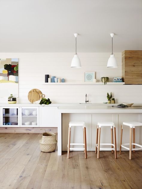 How to find the Right White - Making your HOME beautiful Kitchen Panelling, Dulux Natural White, One Wall Kitchen, Mim Design, Best White Paint, White Kitchen Decor, White Paint Colors, Design Kitchen, Wood Kitchen