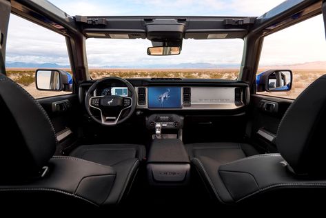 Ford Shows Bronco First Edition With New Black Onyx Interior. Too dark or just right? Ford Bronco 2023 Interior, Bronco Ford Interior, Bronco Ford 2022 Interior, Black Ford Bronco, Black Bronco, Bronco Car, Suv Tent, Bronco Truck, Ford Interior