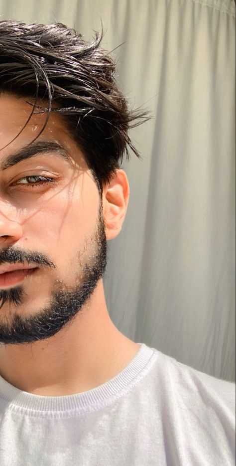 Man Dp Pic, Selfie Pose For Man, Boys Snap Picture, Pakistani Boys Pic, Mens Selfie Poses, Boy Dp Aesthetic, Cute Indian Boys Pics, Boy Selfie Poses, Boys Instagram Dp