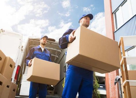 Hire a Relocation Specialist Best Movers, Professional Movers, Moving Long Distance, Packing Services, Relocation Services, Moving And Storage, Times New Roman, Moving Tips, Packers And Movers