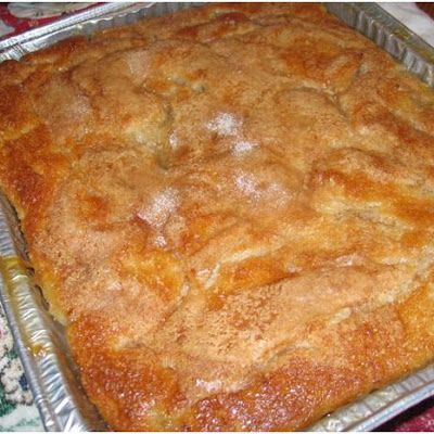 OLD FASHIONED PEACH COBBLER Recipe - Key Ingredient. I am going to use fresh peaches once they are available. Come on over! Old Fashioned Peach Cobbler, Cake Vegan, Peach Cobbler Recipe, Peach Recipe, Cobbler Recipes, Peach Cobbler, Yummy Sweets, Eat Dessert, Fruit Desserts