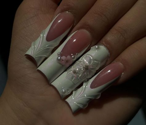 Frenchies Acrylic Nails, Pastel Green Flowers, Valentines Nails French, Nail Inspo Hello Kitty, Duck Nails Short, French Tip Nails Pink, Azul Nails, Nails Sanrio, Nails Freestyle