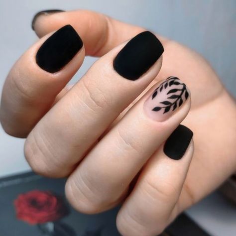 10 ideas de uñas negras cortas para el Halloween que amarás | Mujer de 10 Nails Lines, Nails Burgundy, Unghie Nail Art, Subtle Nails, Work Nails, Brown Fall, Thanksgiving Nails, Nails Simple, Nails Fall