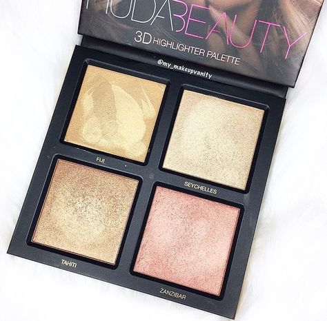 pinterest | bellaxlovee ✧☾ Huda Beauty Highlighter Palette, Huda Beauty Highlighter, Huda Beauty Makeup, Eye Makeup Designs, Highlighter Palette, Luxury Makeup, Makeup Items, Makeup Geek, Makeup Goals