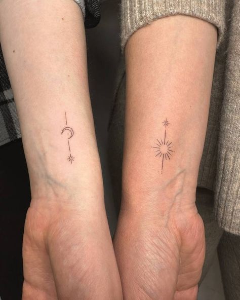 Matching sun and moon tattoos for best friends. Tattoo Ideas To Match With Mom, Cute Matching Tattoos Friends, Suns And Moon Tattoo, Line Art Matching Tattoos, Matching Linework Tattoo, Small Duo Tattoos, Best Friend Tattoos Wrist, Matching Moon Phase Tattoos, Matching Fantasy Tattoos