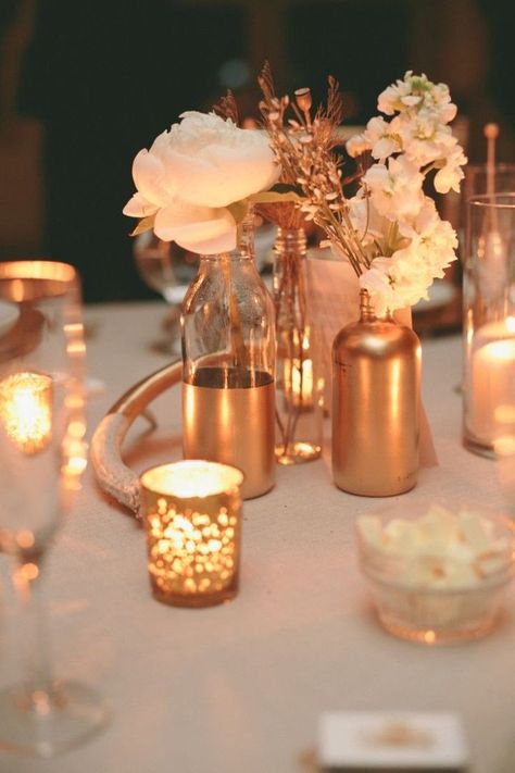 wedding in gold decor Copper Wedding Colors, Rose Gold Centerpiece, Lots Of Candles, 2015 Wedding Trends, Gold Wedding Centerpieces, Rustic Wedding Decorations, Gold Centerpieces, Copper Wedding, Wedding 2015