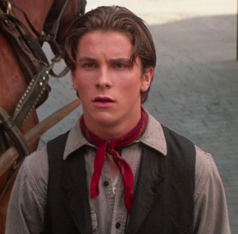 Christian Bale Newsies, Kenny Ortega, Jack Kelly, 90s Men, New Actors, Pretty Smile, Human Poses, Christian Bale, Newsies