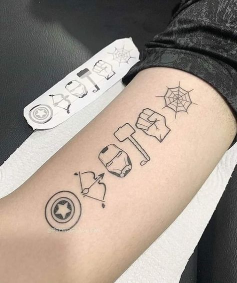 True marvel fan tattoo #marvel #tattoo Marvel Tattoo Ideas, Tattoo Ideas Simple, Avengers Tattoo, Nerdy Tattoos, Nerd Tattoo, Comic Tattoo, Art Geek, Marvel Tattoos, Tattoo Magazines