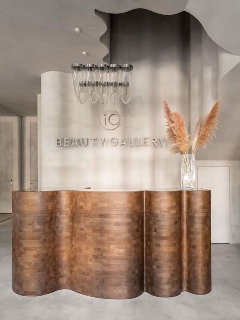 Gallery of iO Beauty Gallery | Asthetíque | Media - 6 Ceiling Artwork, Resort Interior, Reception Counter, Lobby Interior, Reception Design, Salon Interior Design, Reception Desk, Best Interior Design, Cafe Restaurant