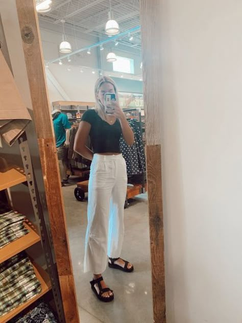 Tevas Outfit, Granola Girl Aesthetic Outfits, Granola Girl, Edgy Outfits, Outfits Casuales, Cute Casual Outfits, Granola, New Outfits, Fashion Inspo Outfits