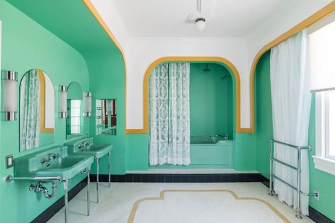 Stanley Hotel has re-created the terrifying bathroom from "The Shining" Shining Bathroom, The Shining Bathroom, The Shining Room, Fancy Sink, Room 237, Stanley Hotel, The Stanley Hotel, Hotel Owner, Historic Renovation