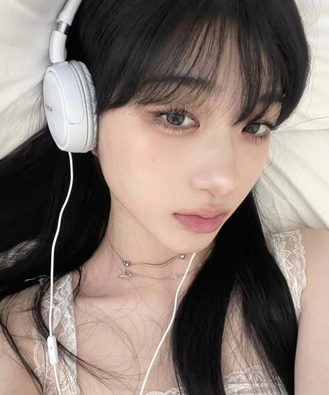 Wested Arin, Japanese Korean Fashion, Video Reels, Instagram Videos, Korean Fashion Trends, Princess Aesthetic, Girls World, Pinterest Girls, Glam Makeup