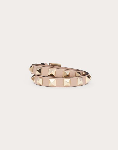 Bracciale Rockstud Donna | Valentino Online Boutique Double Wrap Bracelet, Shine Bright Like A Diamond, Valentino Rockstud, Stockholm Fashion, Jewelry Inspo, Gold Studs, Women Accessories Jewelry, Cute Jewelry, Accessories Earrings