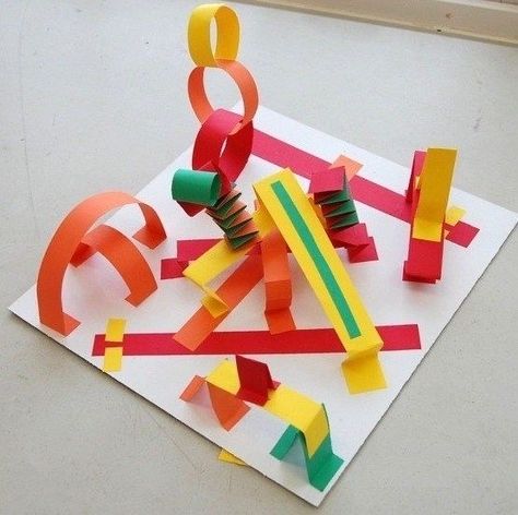 Alexander Calder For Kids, 3d Shape Art, Alexander Calder Art, 3d Art Projects, Beautiful Sculptures, Hope Art, Art Projects For Kids, Cardboard Sculpture, Sculpture Projects