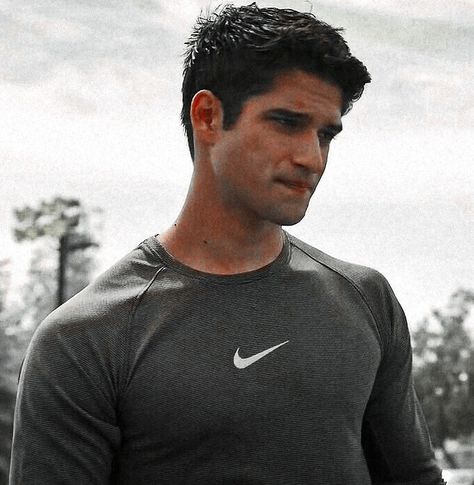 Taylor Posey, Icona Ios, Wolf People, Teen Wolf Scott, Teen Wolf Quotes, Teen Wolf Mtv, Teen Wolf Cast, Tyler Posey