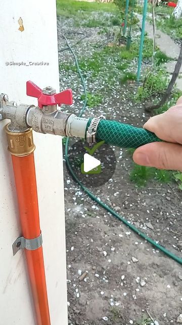 Plumbing Hacks Tips And Tricks, How To Diy, Diy Hacks Lifehacks, Home Hacks Diy, Brilliant Ideas Diy, Life Hacks For Home, Easy Life Hacks, Lighting Hacks, Diy Tips And Tricks