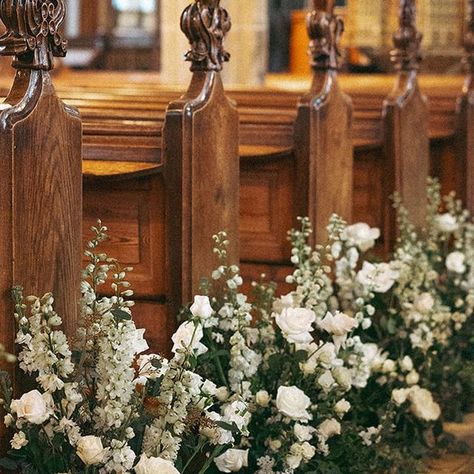 Etiquette on Instagram: "A full aisle of floral meadows, an alternative from pew ends. Creating a statement visual eye-line drawing you to the historic alter. Meadows are super versatile and can be used and moved for many different areas for the wedding.   Captured by @alexwysockiphotography   #churchwedding #weddingflowers #weddingflorist #surreyweddingflowers #weddinginspiration" Pew Florals, Pew Wedding Decorations, Pew Ends Wedding, Aisle Meadows, Church Wedding Decorations Aisle, Wedding Church Aisle, Pew Flowers, Pew Decorations, Wedding Pews