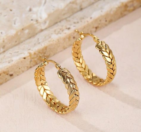 #Tarnish-free #stainlesssteel #Cshaped bearings #party wear #newpost #partywear #fancywear Fancy W, Gold Earrings Models, Gold Rings Fashion, Gold Jewelry Earrings, Gold Jewellery Design Necklaces, Hoops Earrings, Jewelry Essentials, Rings Fashion, Fancy Jewelry