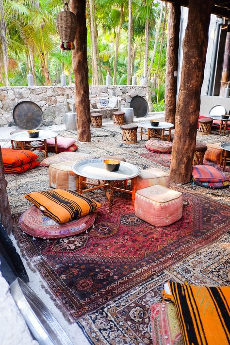 Mexican Outdoor Decor, Tulum Travel Guide, Casa Cook, Tulum Travel, Tulum Hotels, Restaurant Seating, Floor Sitting, Turquoise Ocean, Deco Boheme