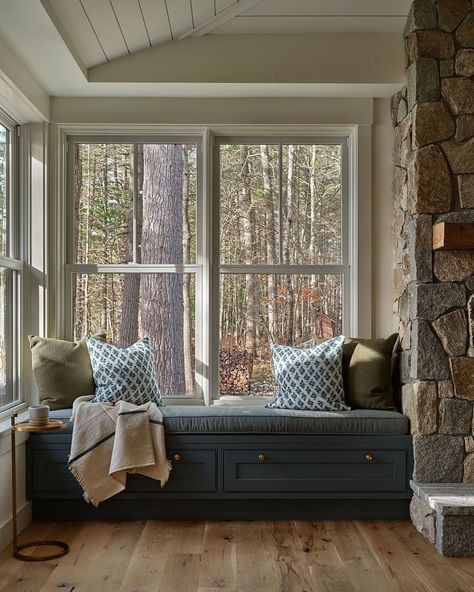 Americana Lake House, Cottagecore Lake House, Upscale Lake House Interior, Craftsman Lake House Interior, Old Lake House Aesthetic, Cottage Core Lake House, Lake House Makeover, Maine Cabin Aesthetic, Small Mountain House Interior