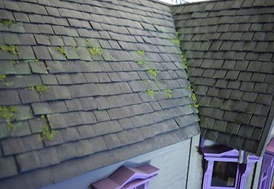 Dollhouse Roof Shingles, Dollhouse Roof, Slate Roof Shingles, Slate Shingles, Dollhouse Furniture Tutorials, Slate Roof Tiles, Shingle House, Wood Shingles, Roofing Diy