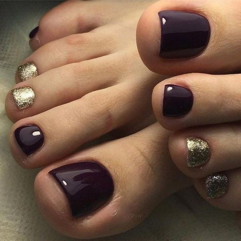 Gold Toe Nails, Fall Toe Nails, Pedicure Gel, Pedicure Designs Toenails, Unghie Sfumate, Manicure Art, Pedicure Colors, Gel Toe Nails, Nagellack Trends