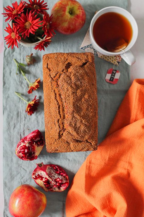 This healthy pumpkin apple oat flour bread is sweetened with maple syrup, simple to make in one bowl, and naturally gluten-free. It's the coziest loaf to enjoy with a nice steaming warm drink! Oat Flour Bread, Oat Flour Recipes, Flour Bread, Pumpkin Apple, Pumpkin Pecan, Healthy Pumpkin, Flour Recipes, Honey Butter, Oat Flour