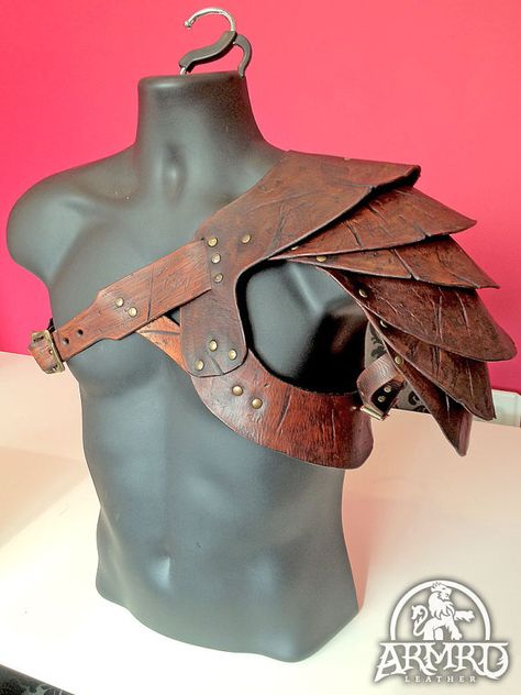 Shoulder Armour, Costume Armour, Armor Clothing, Larp Costume, Shoulder Armor, Leather Armor, Body Adornment, Fantasy Costumes, Body Armor