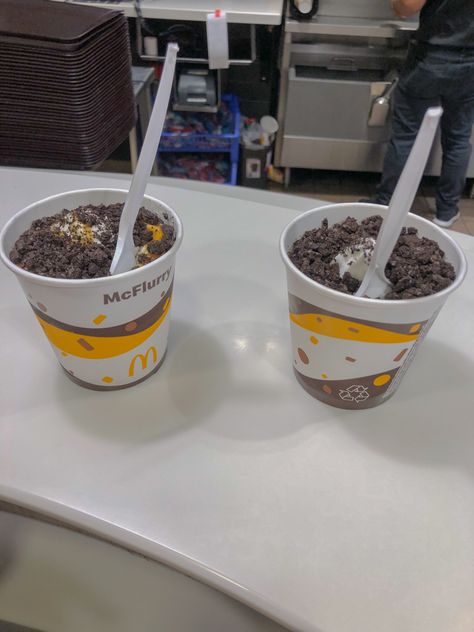 Mc Flurry, helado, Mc Donalds Milkshake Mc Donalds, Mc Flurry Mcdonald's, Mc Flurry, Mcdonalds Ice Cream, Mcdonald's Aesthetic, Mcdonalds Recipes, Bro And Sis, Mc Donald's, Supermarket Shopping