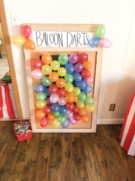 Diy Outdoor Games, Diy Carnival Games, Sleepover List, Balloon Games, Diy Carnival, Birthday Party Games For Kids, School Carnival, Carnival Themed Party, Sleepover Games