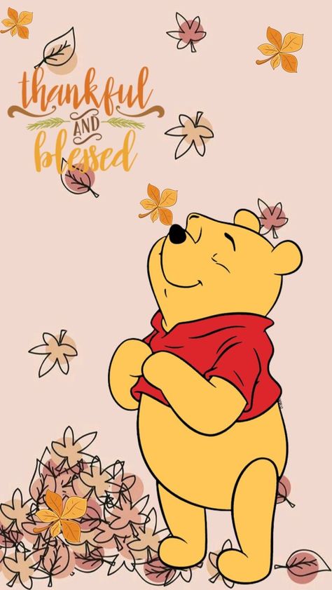 Pooh Bear Thanksgiving, Winne The Pooh Wallpaper Aesthetic, Pooh Bear Wallpaper Iphone, Disney Autumn Wallpaper, Pooh Bear Wallpaper, Winnie The Pooh Thanksgiving, Winnie The Pooh Wallpaper Aesthetic, Pooh Thanksgiving, Winnie The Pooh Aesthetic