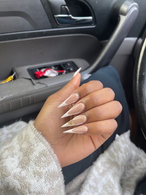 Stilettos French Nails, Stiletto Nails French Tip, Stiletto French Tip Nails, French Tip Stiletto Nails, Stiletto French Tip, French Tip Stiletto, Bling Stiletto Nails, Simple Stiletto Nails, French Stiletto Nails