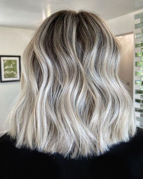 Platinum Blonde Balayage Bob, Blonde Foliage, Silvery Blonde Hair, Darker Blonde, Redken Blonde, Silvery Blonde, Cold Blonde, Straight Hair Highlights, White Blonde Highlights