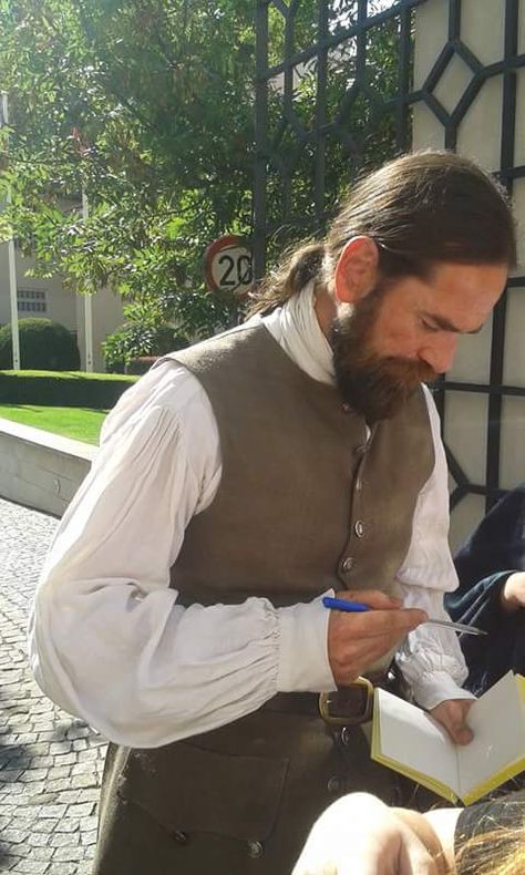 Outlander Film, Duncan Lacroix, Outlander Characters, Starz Tv Series, The Fiery Cross, Outlander Season 2, Outlander Book Series, Outlander Casting, Dragonfly In Amber