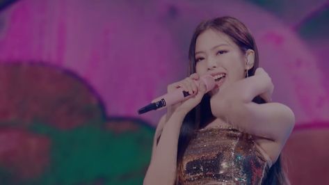 Jennie kiss and makeup stage performance💋💄 Kiss And Make Up, Stage Makeup, Kiss Makeup, Stage Performance, Kiss, Make Up, Concert, Makeup, Quick Saves