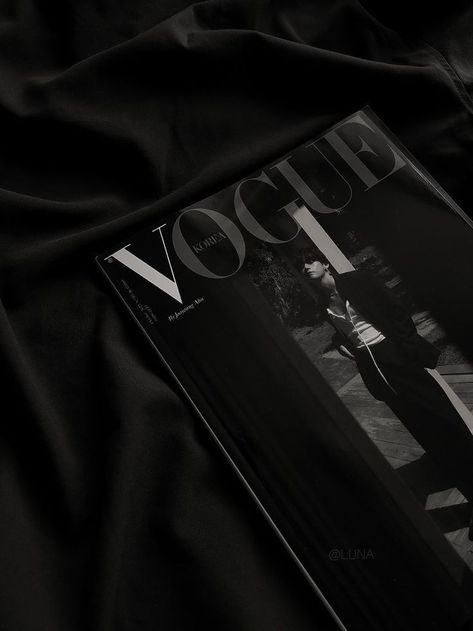 Black Vogue Aesthetic, Sleek Black Aesthetic, Black And White Business Aesthetic, Clean Black Aesthetic, Dark Luxe Aesthetic, Romance Books Series, Good Villain, Georgina Sparks, Books Series