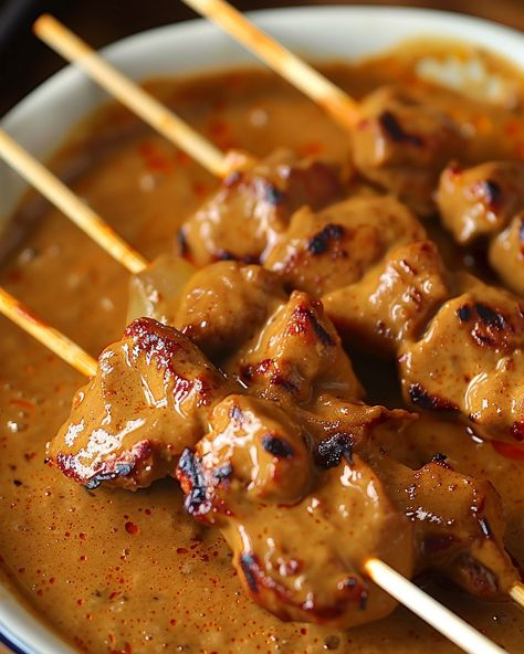 Satay Sauce - Recipes Smile Vietnamese Satay Sauce, Sate Sauce Recipe, Satay Sauce Recipe, Chicken Satay With Peanut Sauce, Peanut Satay Sauce, Sauce Satay, Pork Satay, Chicken Satay Recipe, Satay Recipe