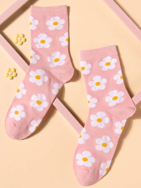 Flower Print Crew Socks | SHEIN USA Cute Fun Socks, Cute Socks Aesthetic, Anime Socks, Pretty Socks, Colourful Socks, Summer Socks, Flower Socks, Korean Socks, Floral Socks