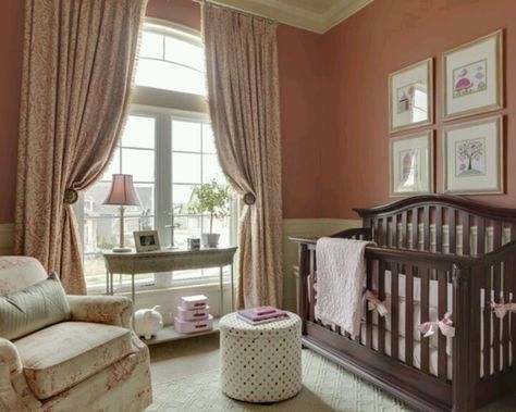 - Couleur Feng Shui, Brown Crib, Traditional Nursery, Girls Room Design, Bedroom Traditional, Nursery Room Design, Girl Nursery Room, Beautiful Nursery, Girl’s Room