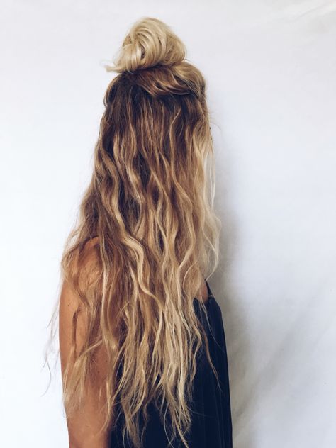 Long hair, blonde, curly wavy, natural  kcdoubletake.com Fine Haircuts, Eye Creams, Beauty Tricks, Long Blonde, Skateboarder, Long Hair Girl, Good Hair Day, Long Blonde Hair, Hair Envy