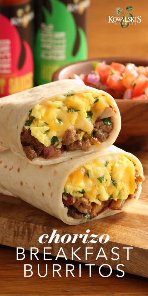 Kowalski's recipe for Chorizo Breakfast Burritos Chorizo Breakfast Burrito, Brunch Sandwich, Cheesy Breakfast, Chorizo Breakfast, Chorizo And Potato, Rosemary Potatoes, Skillet Cooking, Breakfast Burrito, Classic Breakfast