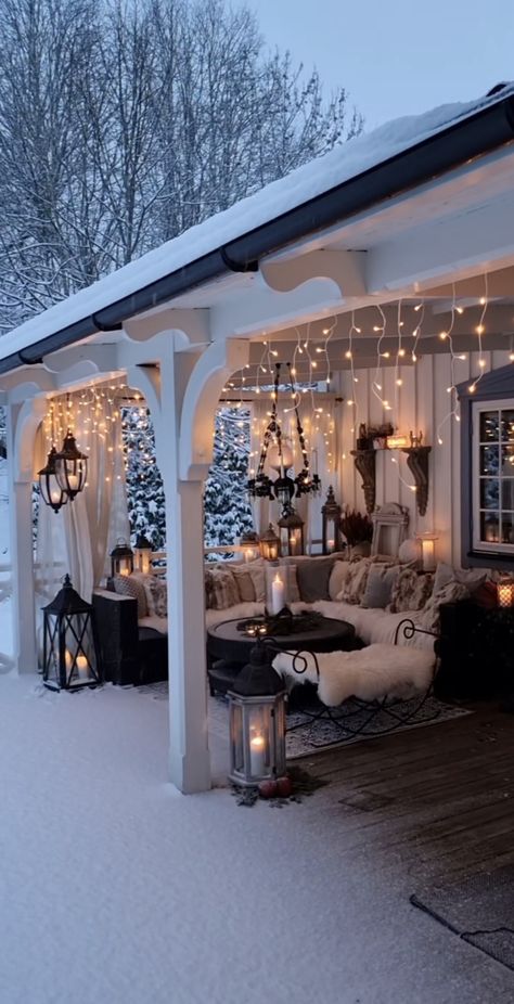 House Porch Decor, Blue Deck, House Porch, Cosy Winter, Deck Decorating Ideas On A Budget, House With Porch, Summer Decorating Ideas, Outdoor Decor Backyard, Garden House