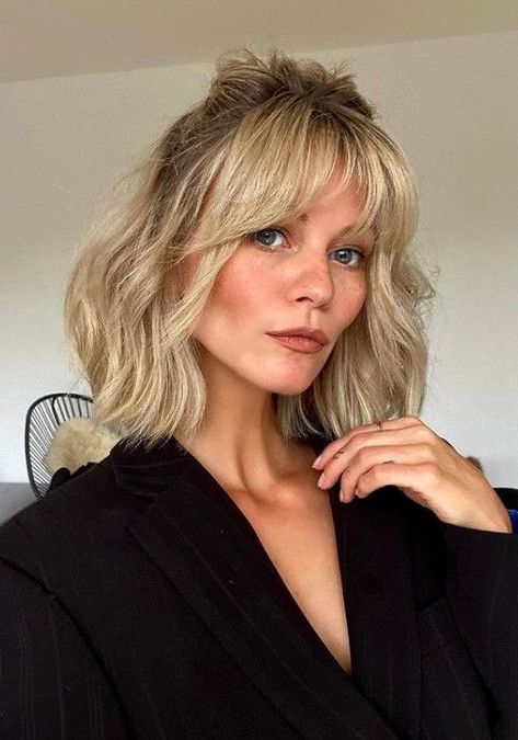 Bangs For Round Face, Shaggy Haircuts, Shoulder Length Hair Cuts, Hairstyles For Short Hair, Short Hair With Bangs, Short Blonde Hair, Party Hairstyles, Long Bob, Hair Envy