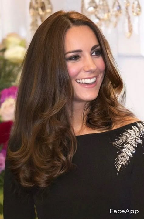 Kate Middleton Hair Color, Pippa Middleton Bridesmaid Dress, Katherine Middleton, Corporate Girl, Taylor Cole, Kate Middleton Hair, Kate Middleton Pictures, Kate And Pippa, Princess Katherine