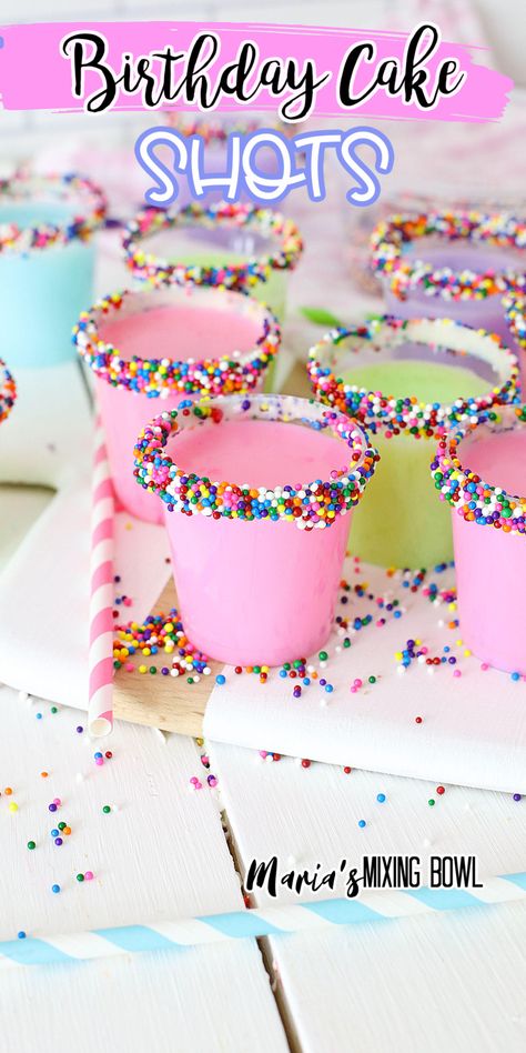 Birthday Cake Jell-o Shots, Birthday Cake Jello Shots Recipes, Birthday Cake Jello Shots, Cupcake Shots Alcohol, Shotcuterie Board Drinks, Shot Glass Charcuterie Board, Birthday Shots Alcohol, Pretty Shots Alcohol, 40th Birthday Drink Ideas