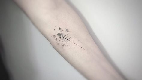 Comet Tattoo Simple, Great Comet Tattoo, Asteroid Belt Tattoo, Meteorite Tattoo, Meteor Tattoo Ideas, Asteroid Tattoo, Halleys Comet Tattoo Ideas, Meteor Shower Tattoo, Comet Tattoo Ideas